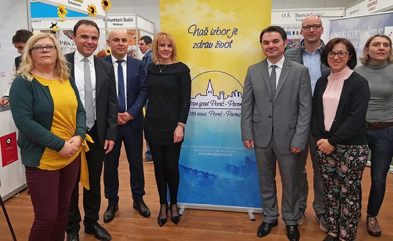 23. sajam zdravlja u Vinkovcima - porečki tim s gradonačelnikom Vinkovaca